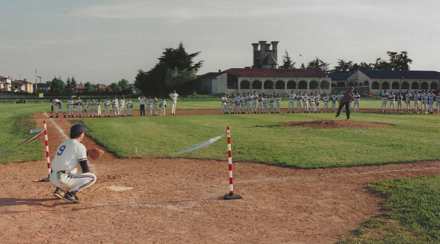 Inaugurazione Campo 1997 - Primo Lancio del Vice Sindaco Sig. Carpi Sefano
